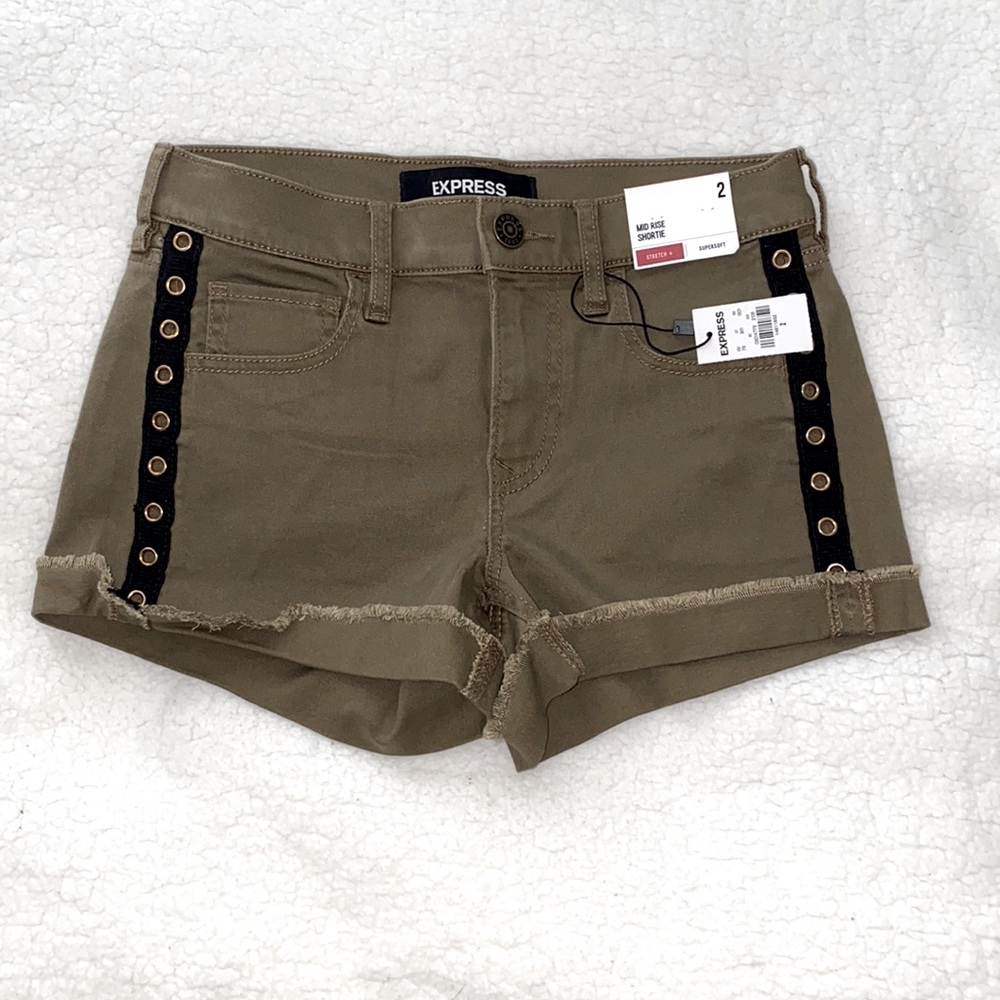 NWT express mid rise shortie - SZ 2